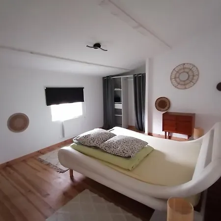 Warm House With Unoverlooked Terrace * Beruges